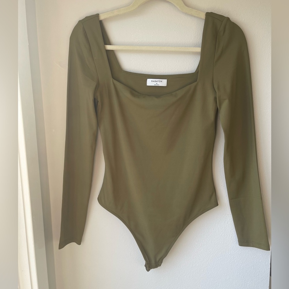 Aritzia Babaton Contour Squareneck Longsleeve Bodysuit